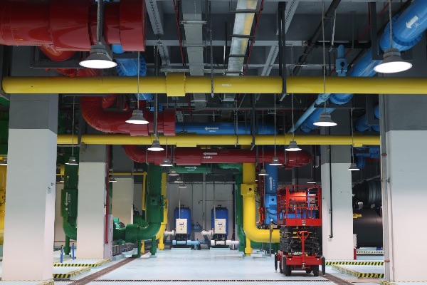 基地冷冻站。重庆电信供图